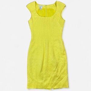 Yellow Oscar de la Renta sleeveless sheath dress with zipper closure